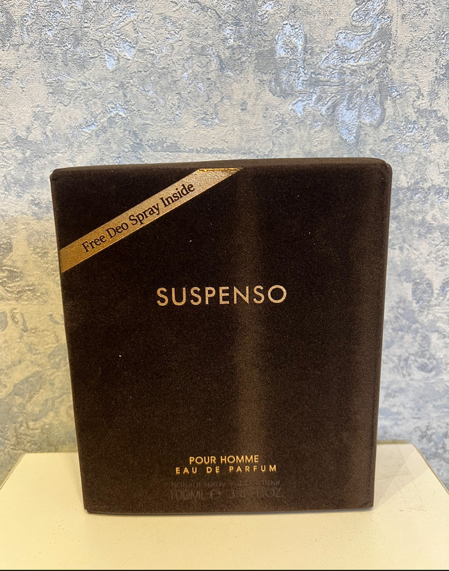 ادوپرفیوم ادکلن مردانه سوسپنسو با اسپری فرگرانس حجم ۱۰۰ میل Fragrance World Suspeso With Spray